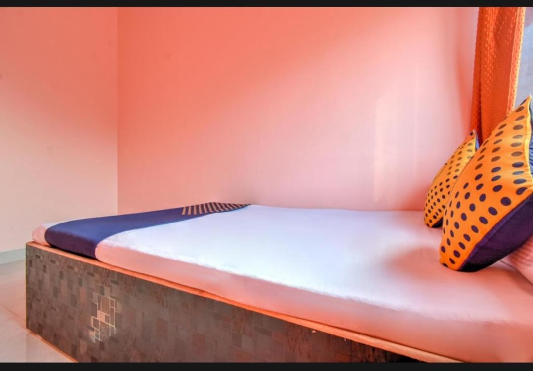 Hotel Nisarg Lodging And Restaurant ออรังกาบัด ภายนอก รูปภาพ