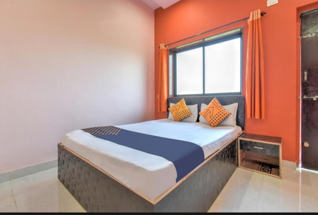 Hotel Nisarg Lodging And Restaurant ออรังกาบัด ภายนอก รูปภาพ